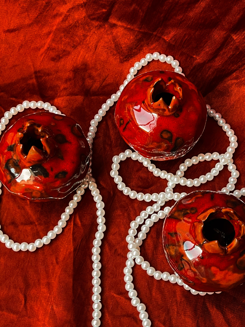 Pomegranate vase appears in a new color