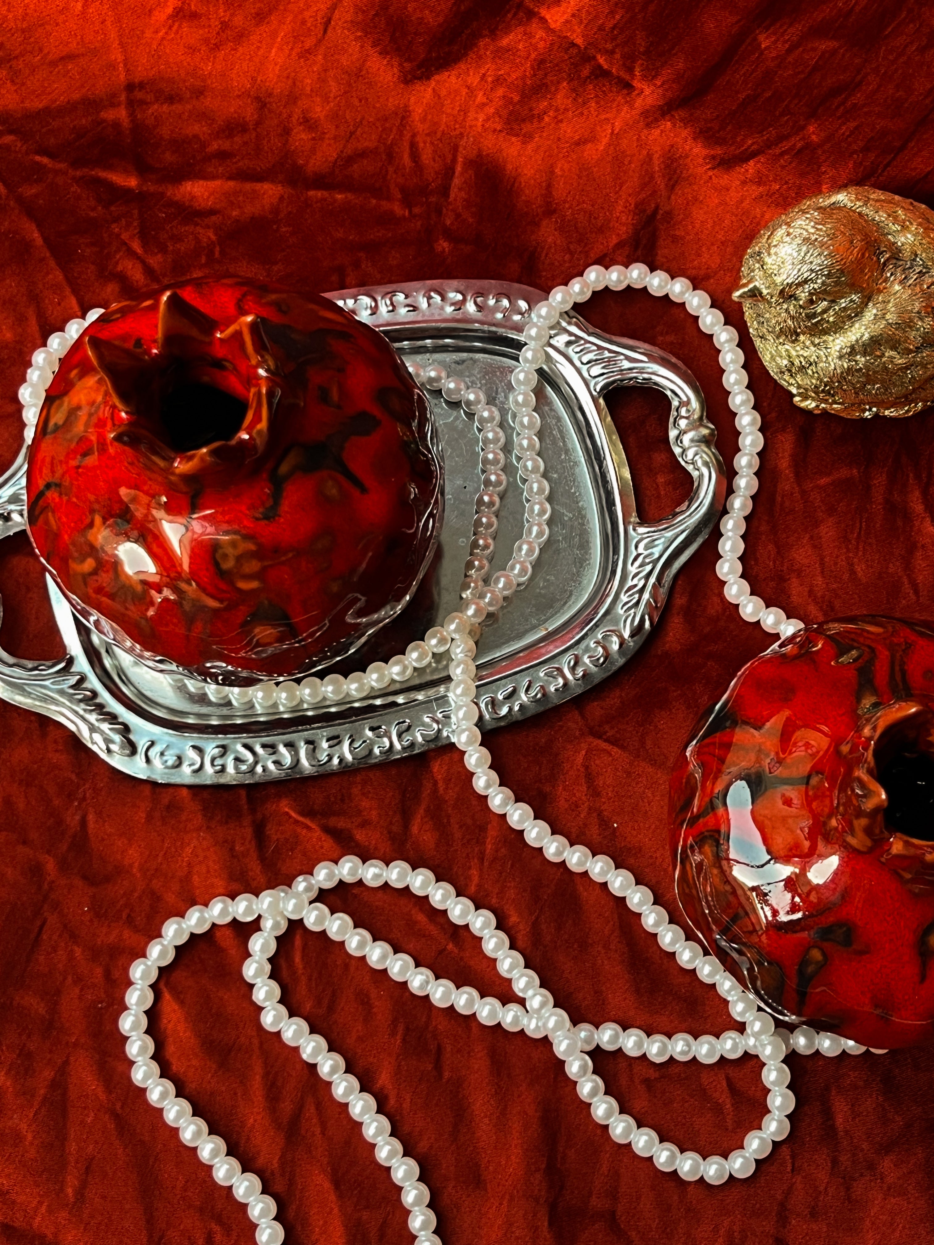 Pomegranate vase appears in a new color